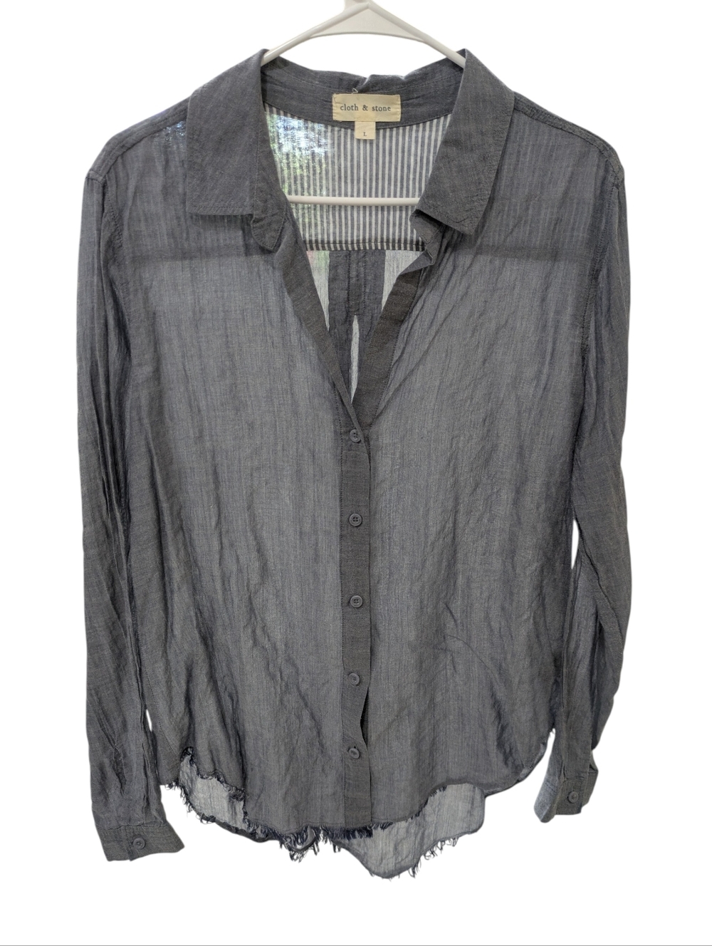 Cloth & Stone Blue Chambray Lightweight Tencel Sz L Denim Raw Hem Button Shirt